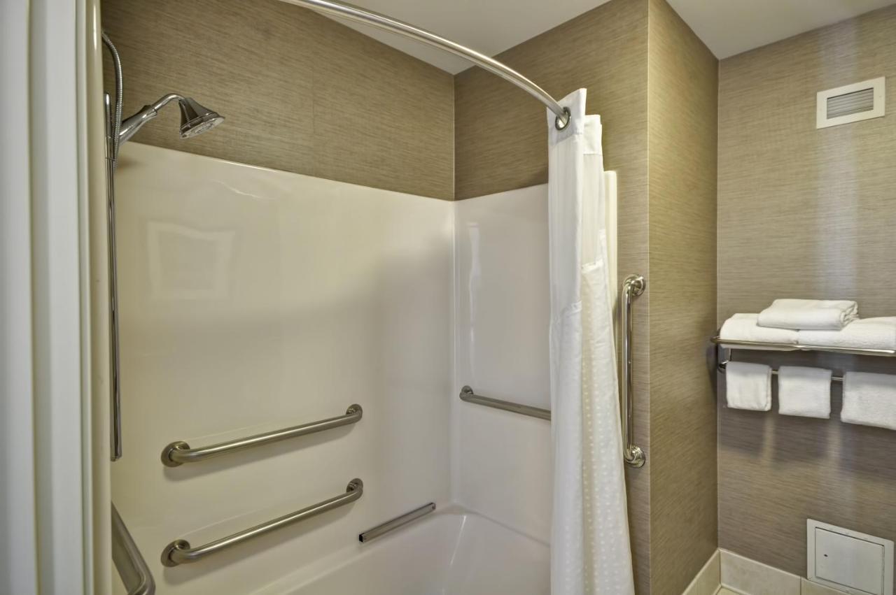 Holiday Inn Express Romulus / Detroit Airport By Ihg Екстер'єр фото