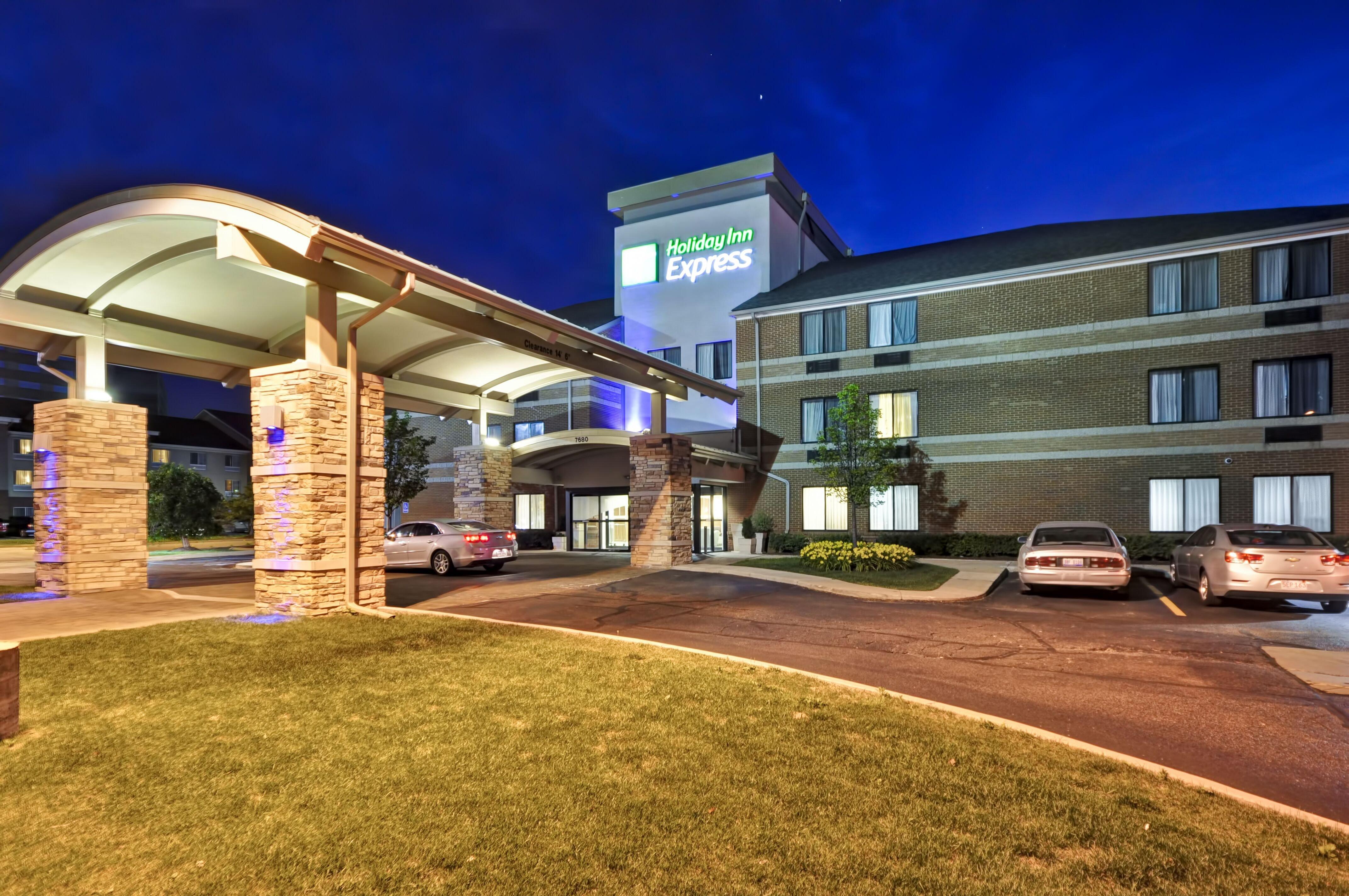 Holiday Inn Express Romulus / Detroit Airport By Ihg Екстер'єр фото