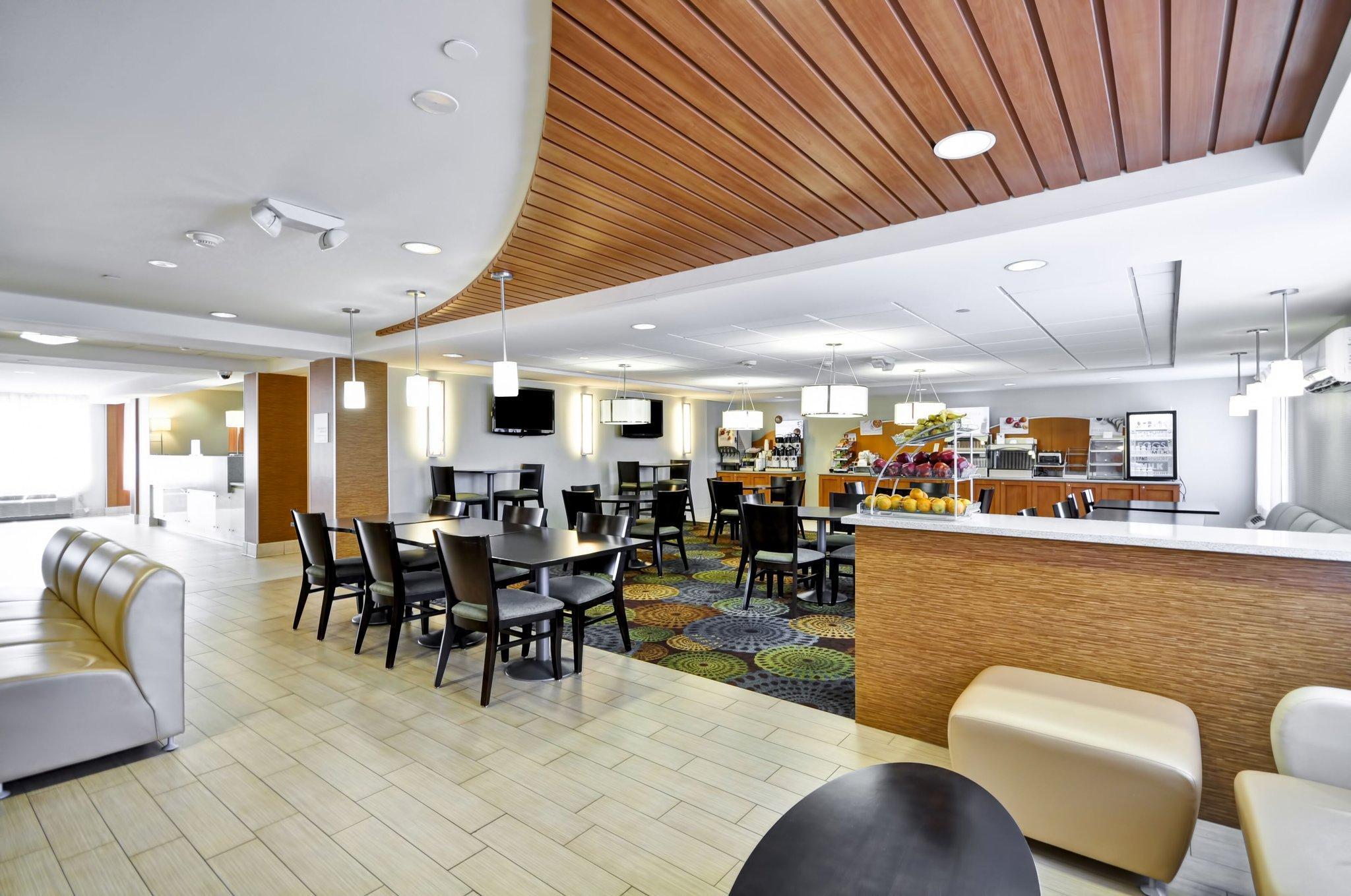 Holiday Inn Express Romulus / Detroit Airport By Ihg Екстер'єр фото