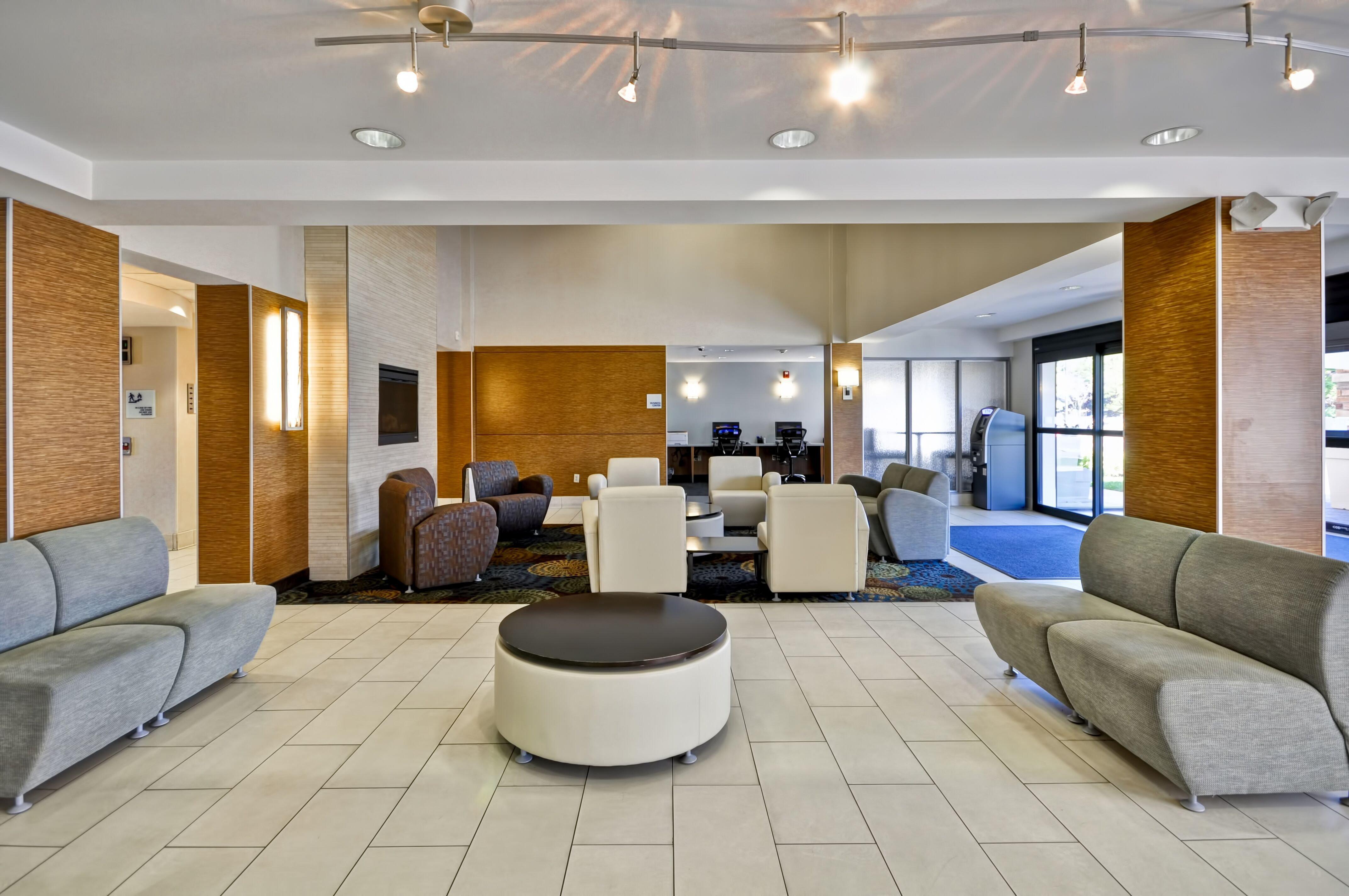 Holiday Inn Express Romulus / Detroit Airport By Ihg Екстер'єр фото