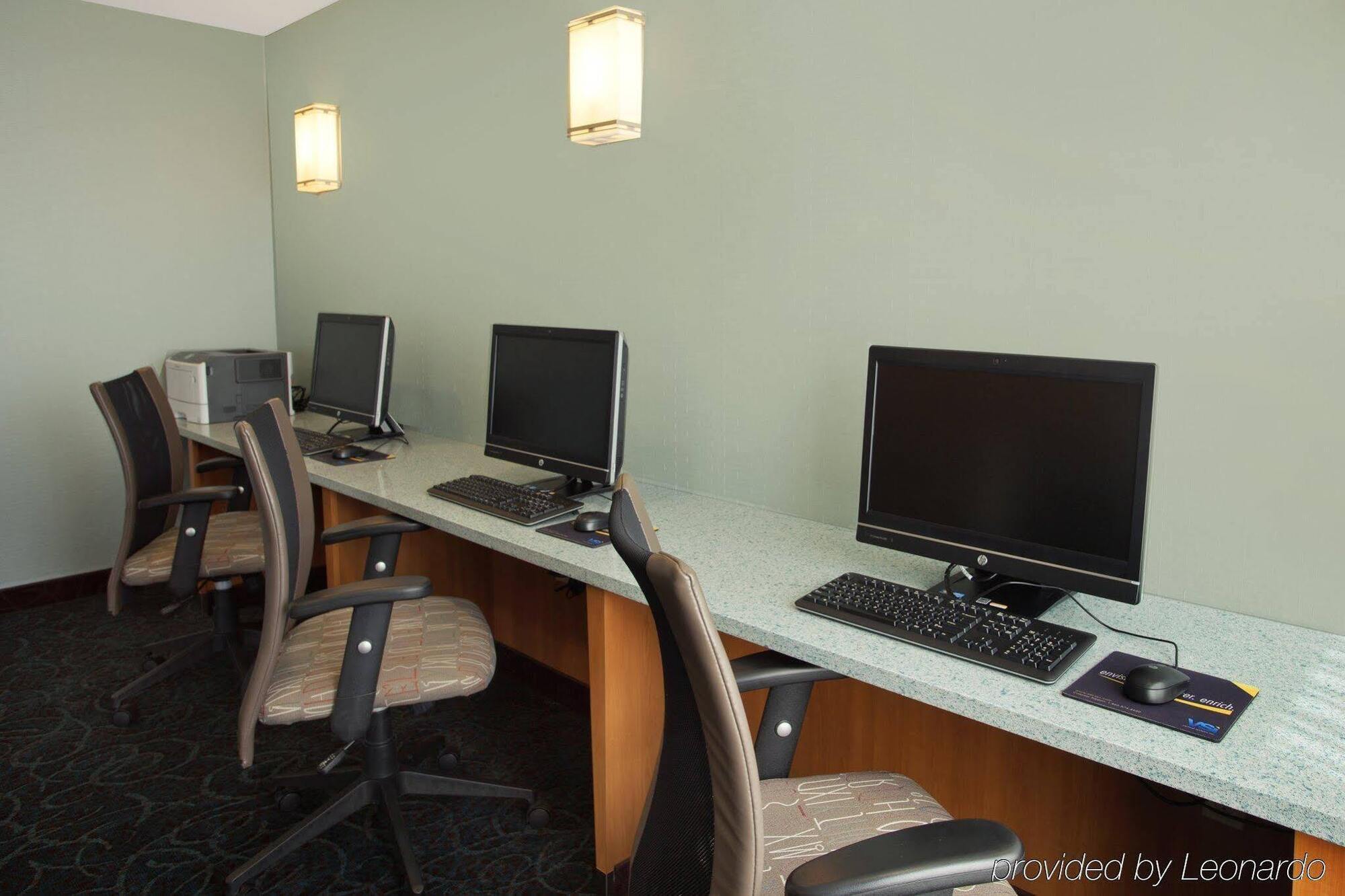 Holiday Inn Express Romulus / Detroit Airport By Ihg Екстер'єр фото
