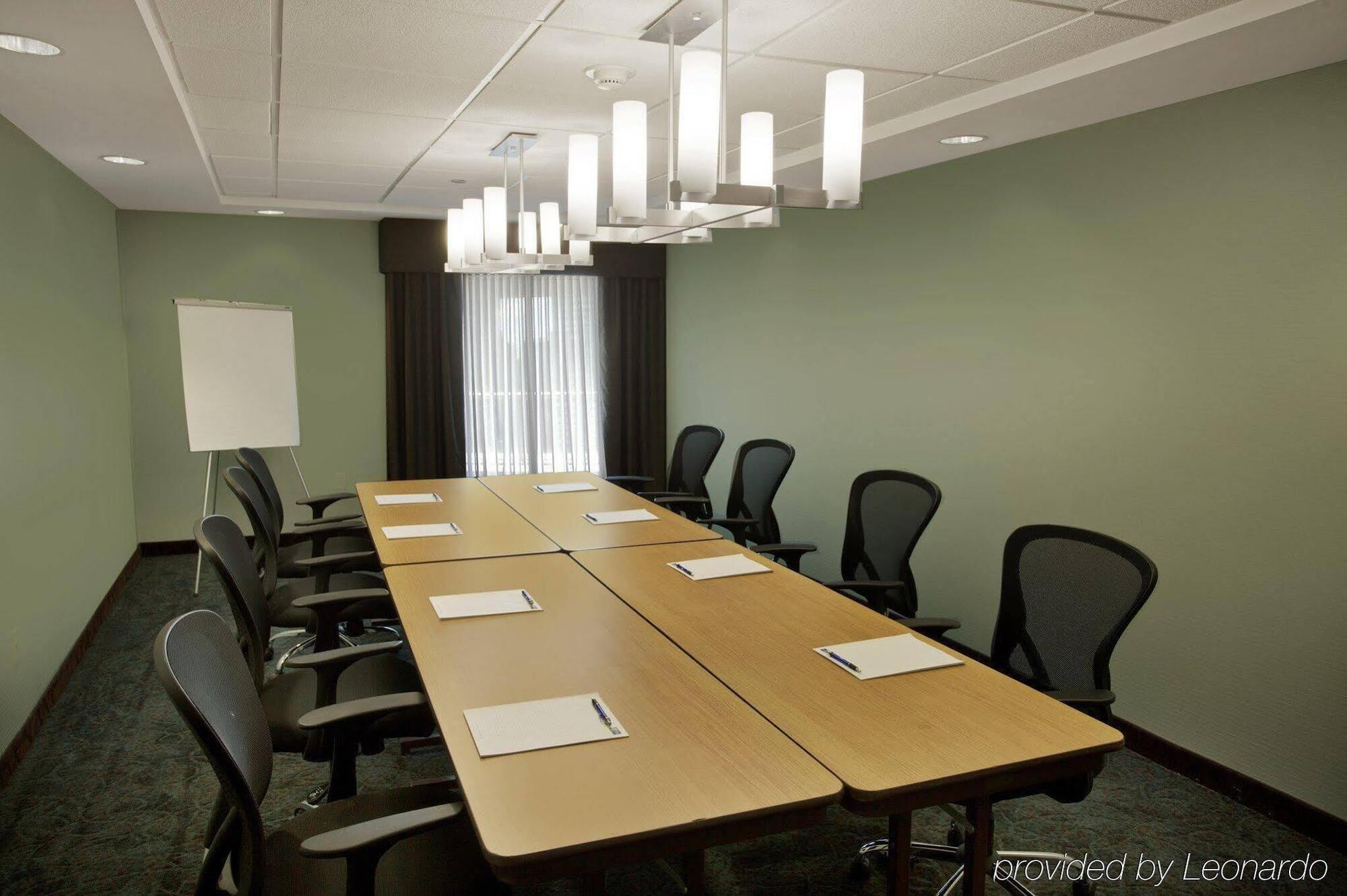 Holiday Inn Express Romulus / Detroit Airport By Ihg Екстер'єр фото